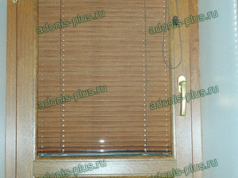 Алюминиевые горизонтальные жалюзи ISOLITE под дерево на окна ПВХ Ульяновск